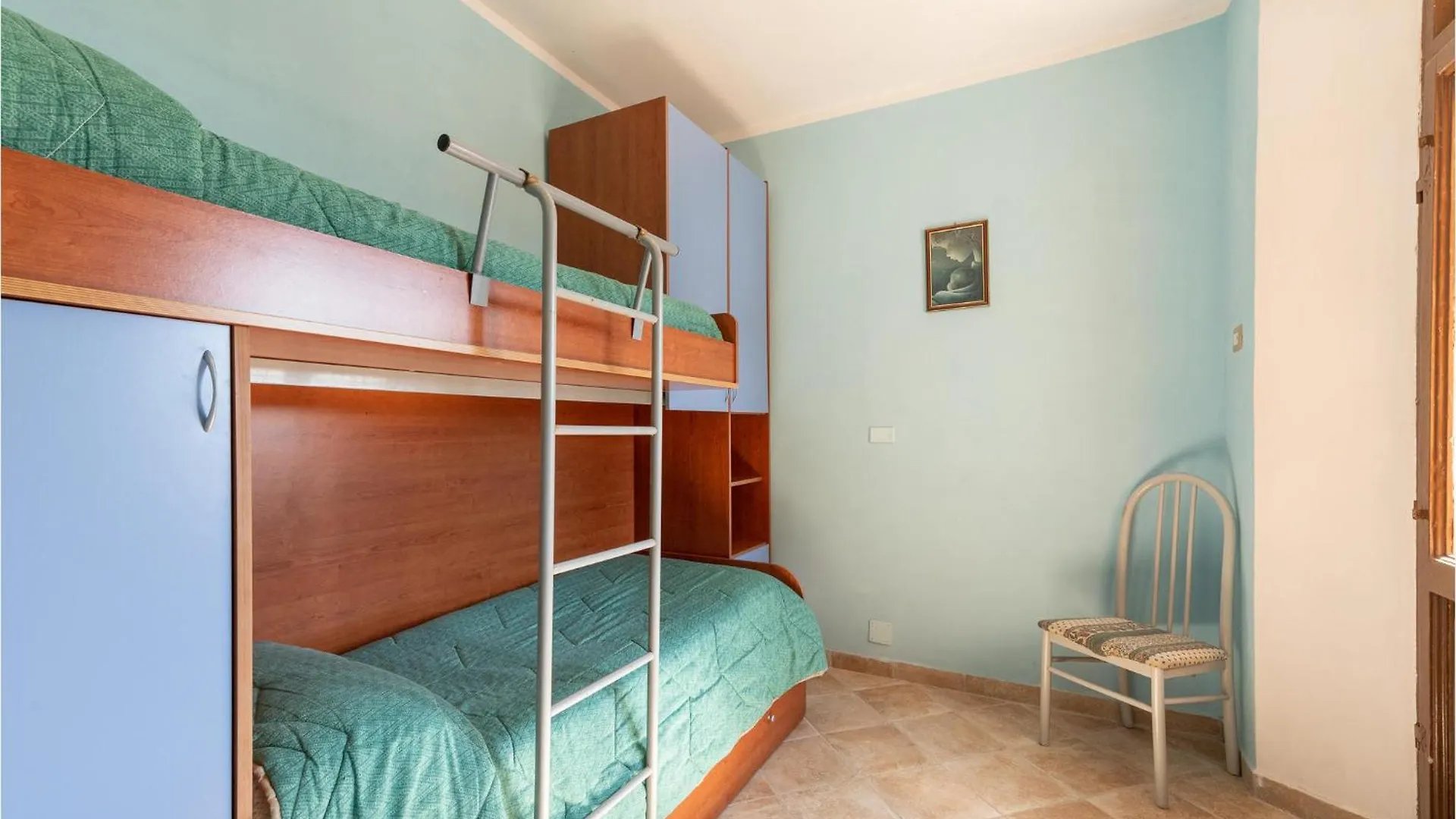 Awesome Apartment In Giannella With Kitchenette