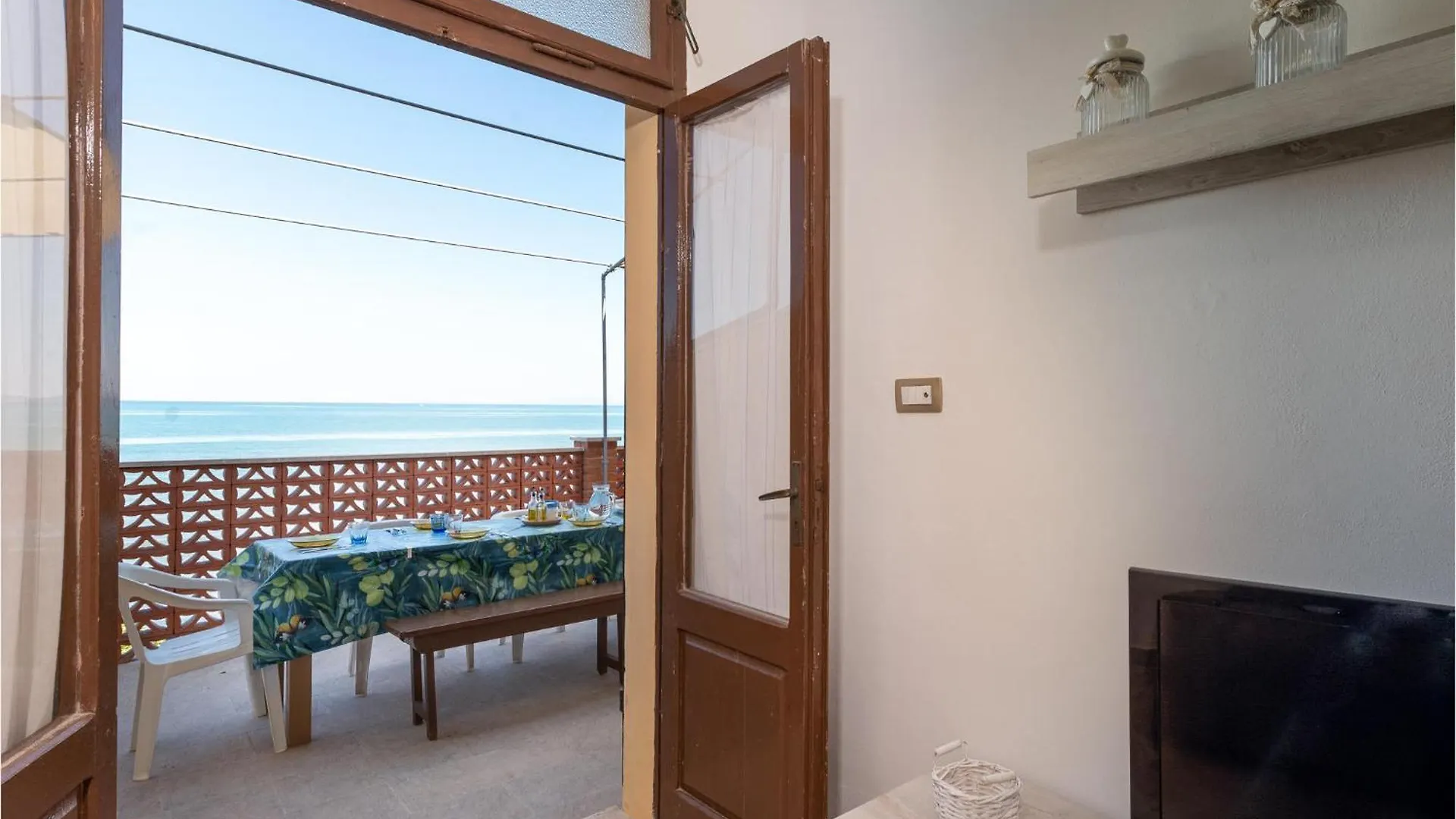 Awesome Apartment In Giannella With Kitchenette 意大利